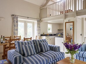 LCD TV, fireplace - Meavy Barn (Totnes)