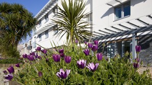 Exterior - Fistral Beach - Apartment 3 (Newquay)