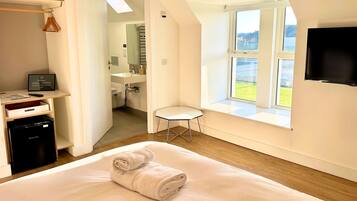 Cottage | 1 bedroom, bed sheets