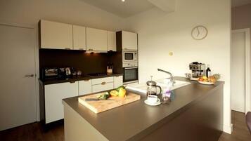 Cottage | Dapur pribadi | Lemari es, microwave, oven, dan kompor