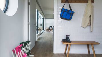 Cottage | Bahagian dalam