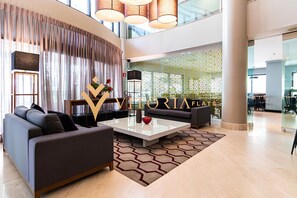 Suite | Interior