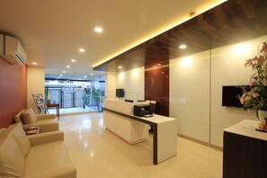 Lobby - Alpha Suites (Bengaluru)