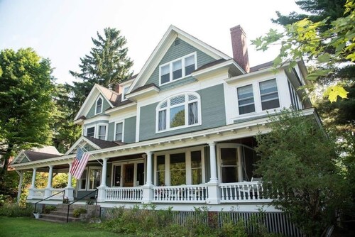 Franklin Manor Bed & Breakfast
