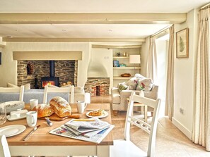 Cottage | Dining - Coach House (Totnes)