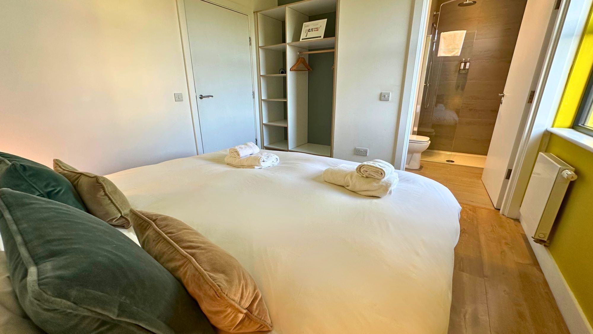 1 bedroom, iron/ironing board, bed sheets