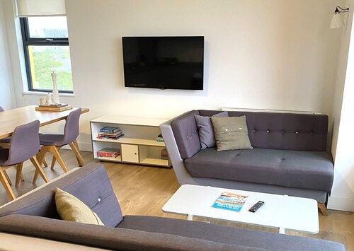 Highland - 1 Bed Luxury Studio Apartment