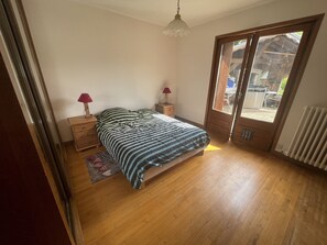 2 chambres, Wi-Fi gratuit, draps fournis