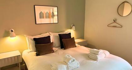 Buckie - 1 Bed Luxury Studio Apartment