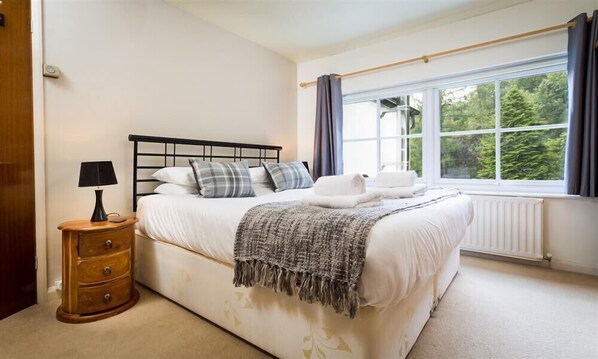 6 多间卧室、特色装修、特色家居、免费 WiFi