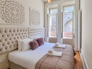 1 bedroom, individually decorated, free WiFi, bed sheets