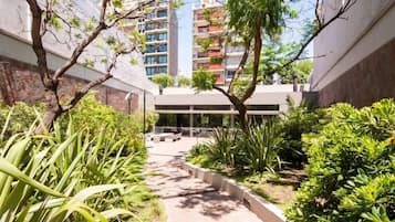 Área de parrillas y picnic