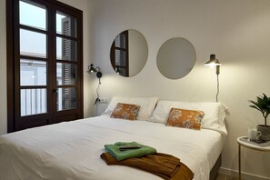 1 habitación, tabla de planchar con plancha, wifi y ropa de cama 