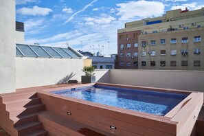 Pool - BeBarceloner Born Apartments with Pool and Terrace - 2 bedrooms, 2 bathrooms (Barcelona)