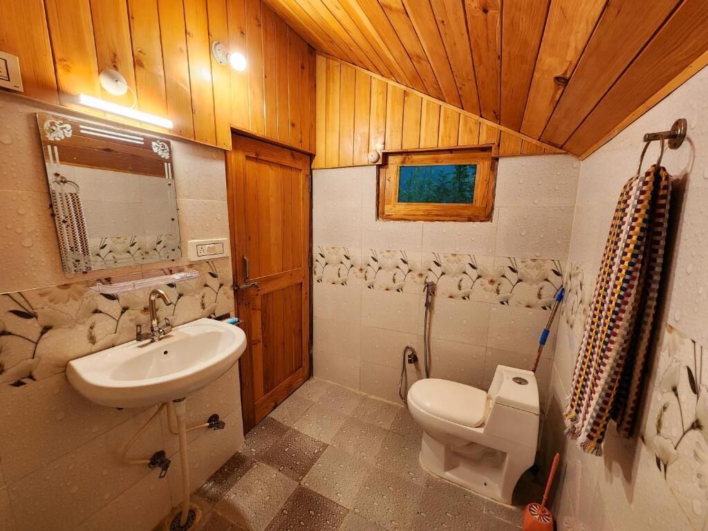 Hårtørrer, håndklæder, Sæbe, Toiletpapir