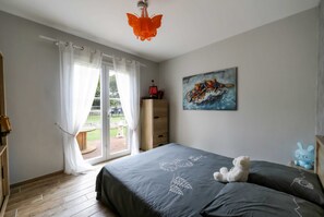 4 室のベッ  ドルーム、WiFi、ベッドシーツ