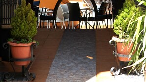 Unclassified image, 3 of 8, button - Apartahotel la Corrala (San Sebastian de los Reyes)