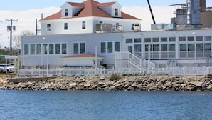 Exterior - 2 John Ewer Rd (Sandwich)