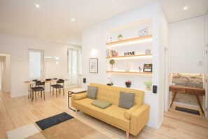 Living area - Liiiving - Oasis Retreat Apartment (Porto)