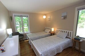 3 chambres, bureau, fer et planche Ă repasser, Wi-Fi gratuit