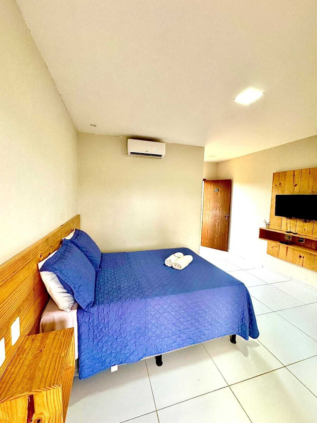 Quarto duplo superior, 1 cama de casal | Wi-Fi de cortesia, roupa de cama