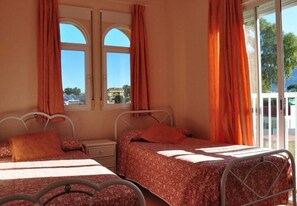 2 Schlafzimmer, Bügeleisen/Bügelbrett, kostenloses WLAN, Bettwäsche