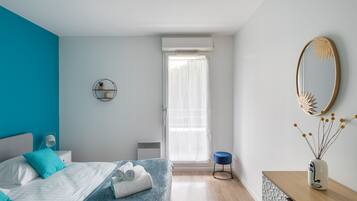 1 chambre, fer et planche Ă repasser, Wi-Fi gratuit, draps fournis
