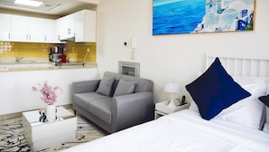 Unclassified image, 5 of 40, button - Stunning Sea View Apt. With Balcony - RAK (Ras Al Khaimah)