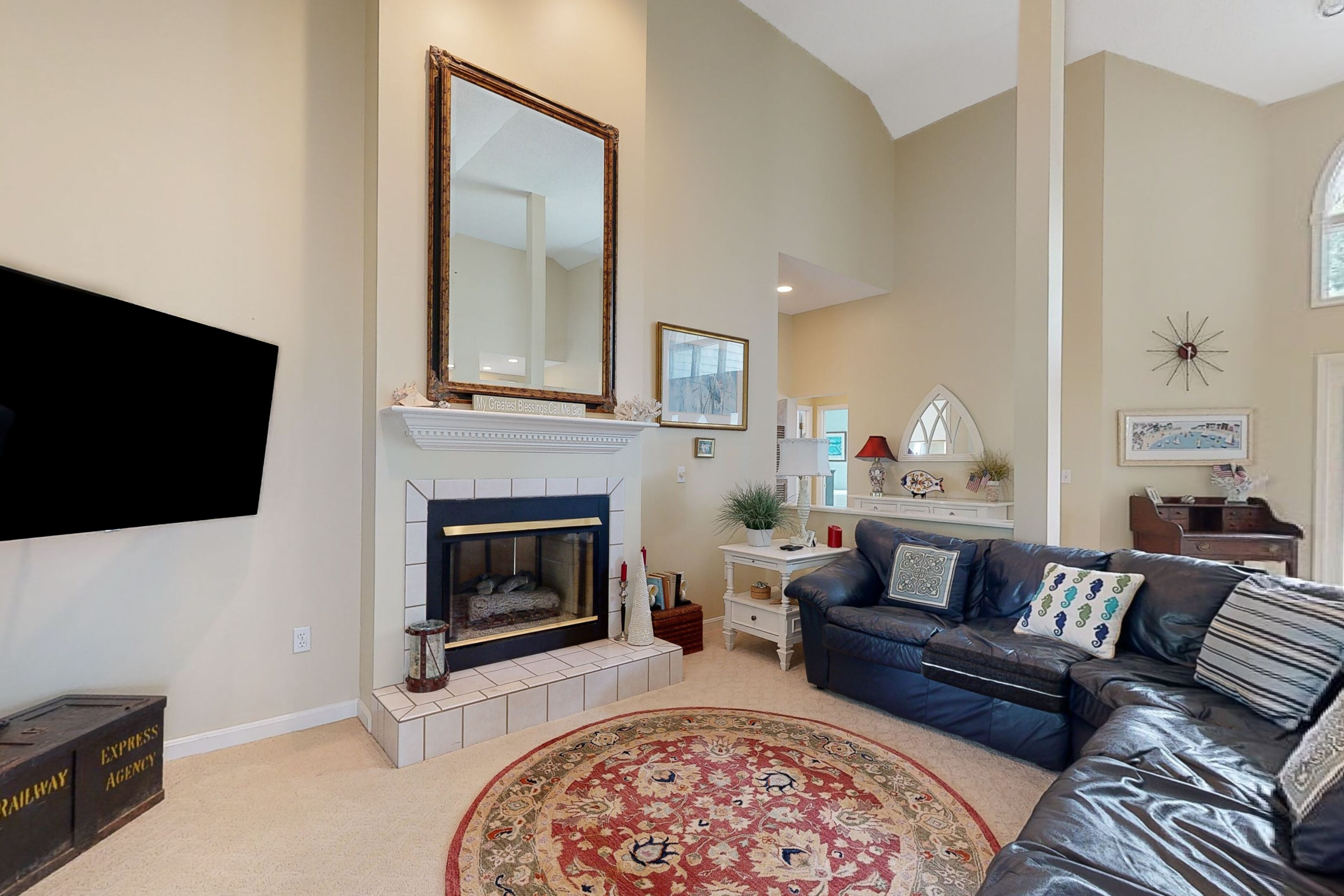 Salt Pond house with golf course views, pool, tennis, fireplace, porch, deck, AC