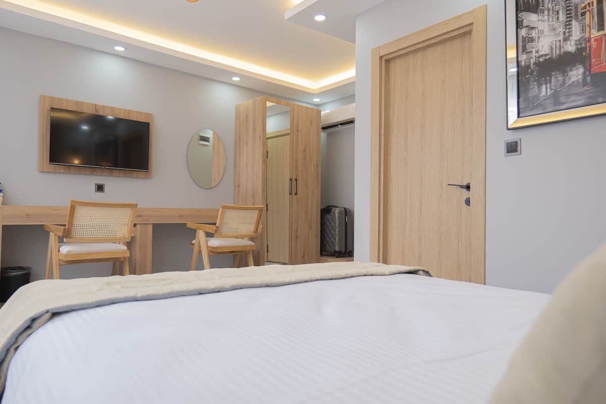 Chambre Deluxe, 1 très grand lit | 1 chambre, literie de qualité supérieure, matelas Select Comfort