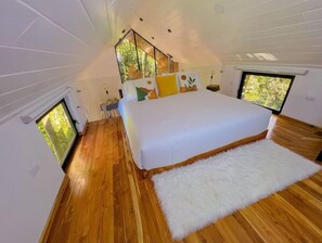 1 bedroom, WiFi, bed sheets - Tiny House in the Forest, Hot tub, Fireplace, Forest View (Monte Verde)