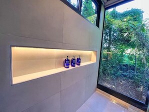 Interior - Tiny House in the Forest, Hot tub, Fireplace, Forest View (Monte Verde)