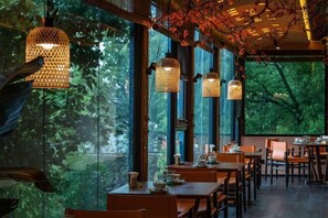 Restaurant - Longyin Jiangnan Hotel (Yixing)