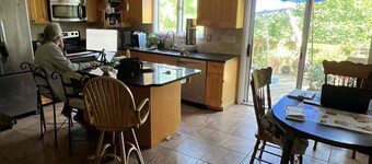 Great 4 Bedroom Lakehouse Property