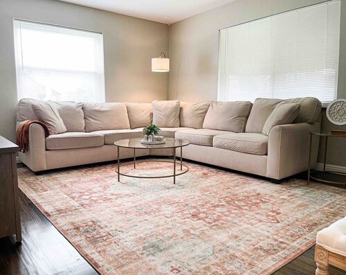 * Relaxing 3 bedroom with 2 TVs *