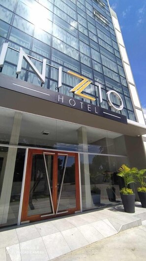 Front of property - Hotel Inizio (San Francisco)