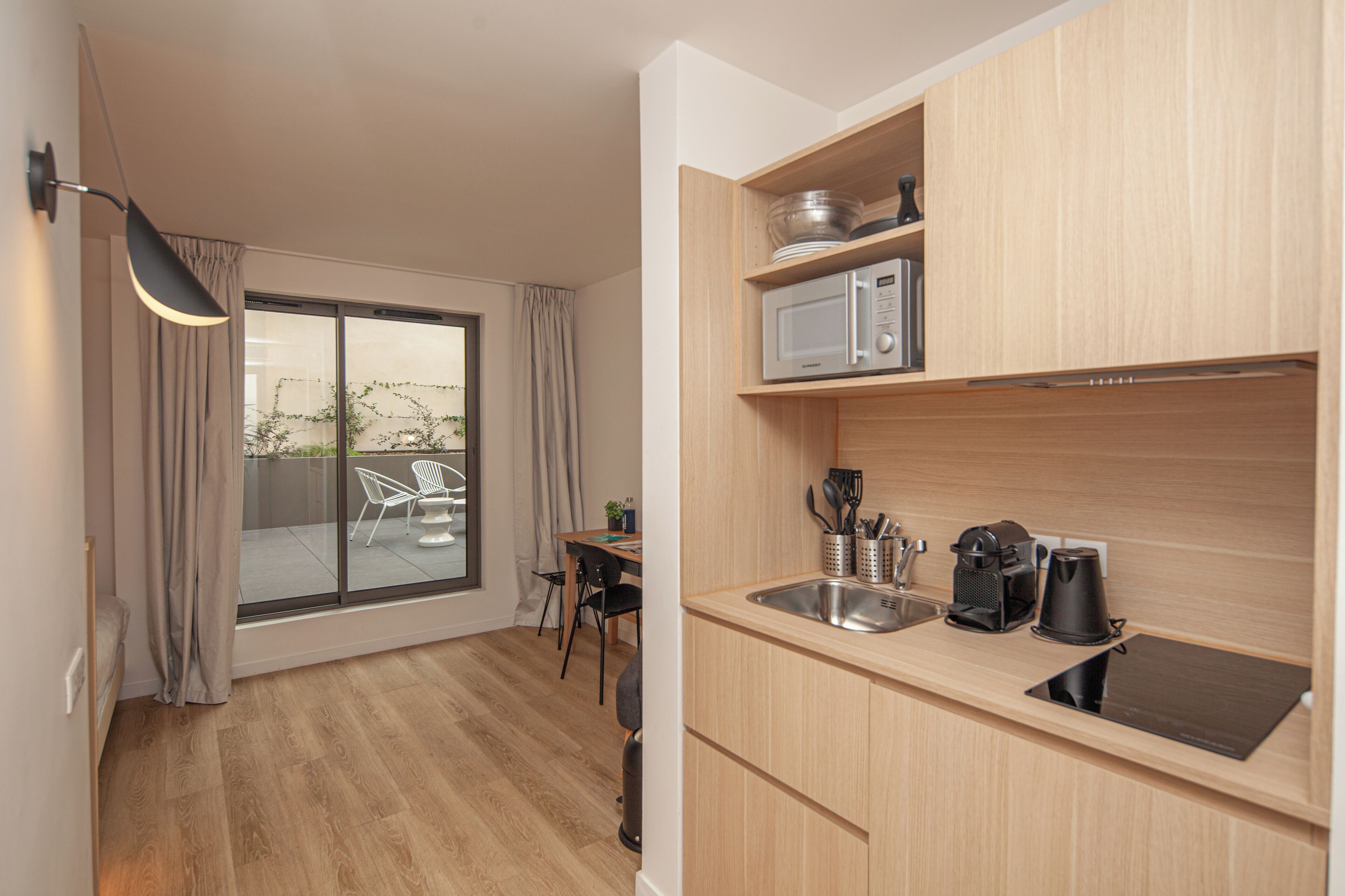 Comfort Apartment | Private kitchen | Fridge, microwave, stovetop, dishwasher