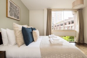 Apartment | 2 bedrooms, hypo-allergenic bedding, individually furnished