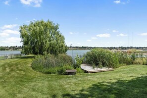 Property grounds - Lakefront Washington Home w/ Private Pool & Sauna (Moses Lake)