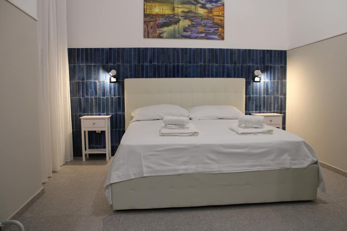 Marechiaro | 1 bedroom, premium bedding, laptop workspace, iron/ironing board