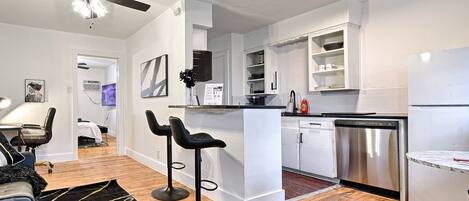 Signature Apartment, 1 King Bed, Kitchen | 1 bedroom, premium bedding, down duvets, memory-foam beds