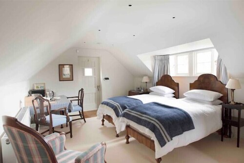 The countryside annexe and stabling if needed!
