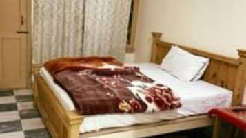 Standard Double Room | Free WiFi