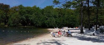 3BR Mtn & Lake Getaway w/6 Beachclub & Pool Passes
