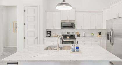 Brand New, Modern home In The Heart Of Lafayette