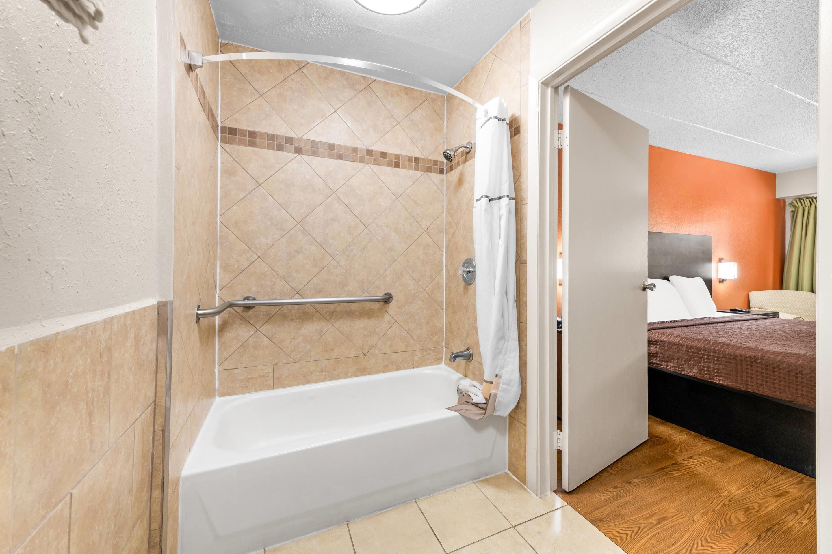 room, 1 king bed, accessible, non smoking | free wifi, bed sheets