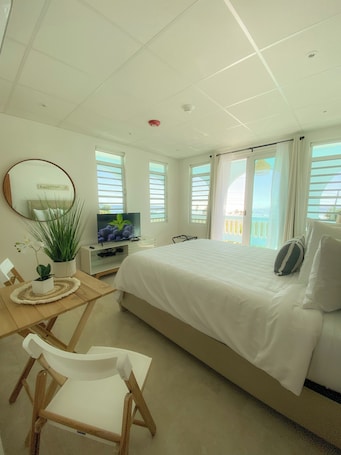 Panoramic Room, 1 Queen Bed, Ocean View | Beach/ocean view. Tres Palmas Boutique Hotel