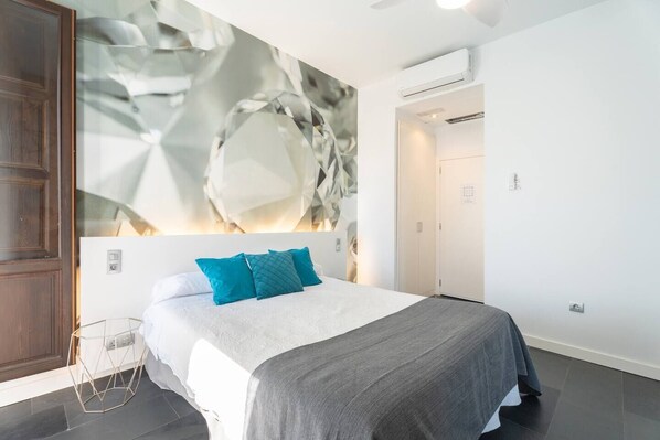 Honeymoon Room | Individually decorated, individually furnished, travel crib, free WiFi