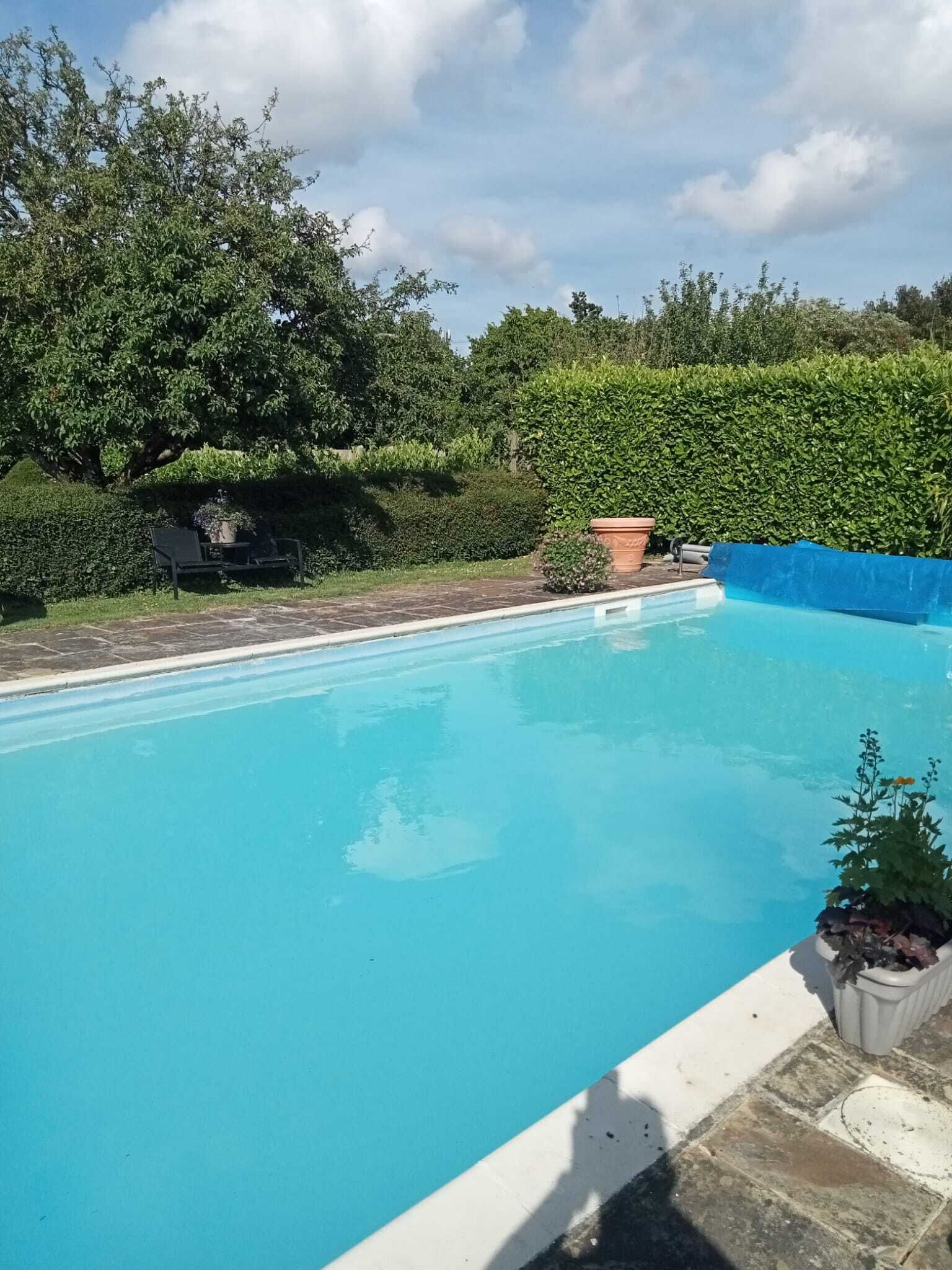 Kent Pool House Family & Pet Friendly With Your own Private Swimming Pool