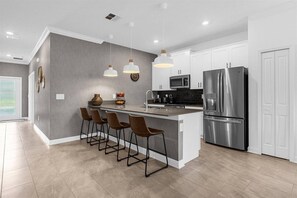 Microwave, high chair